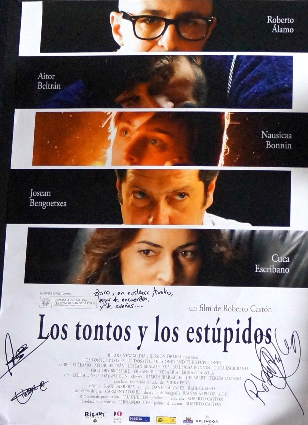 DIRECTORES EN EL ZOCO. ROBERTO CASTÓN (director) y JOSEAN BENGOETXEA y OIHANE ETXEBARRÍA (actores) presentan «Los tontos y los estúpidos»